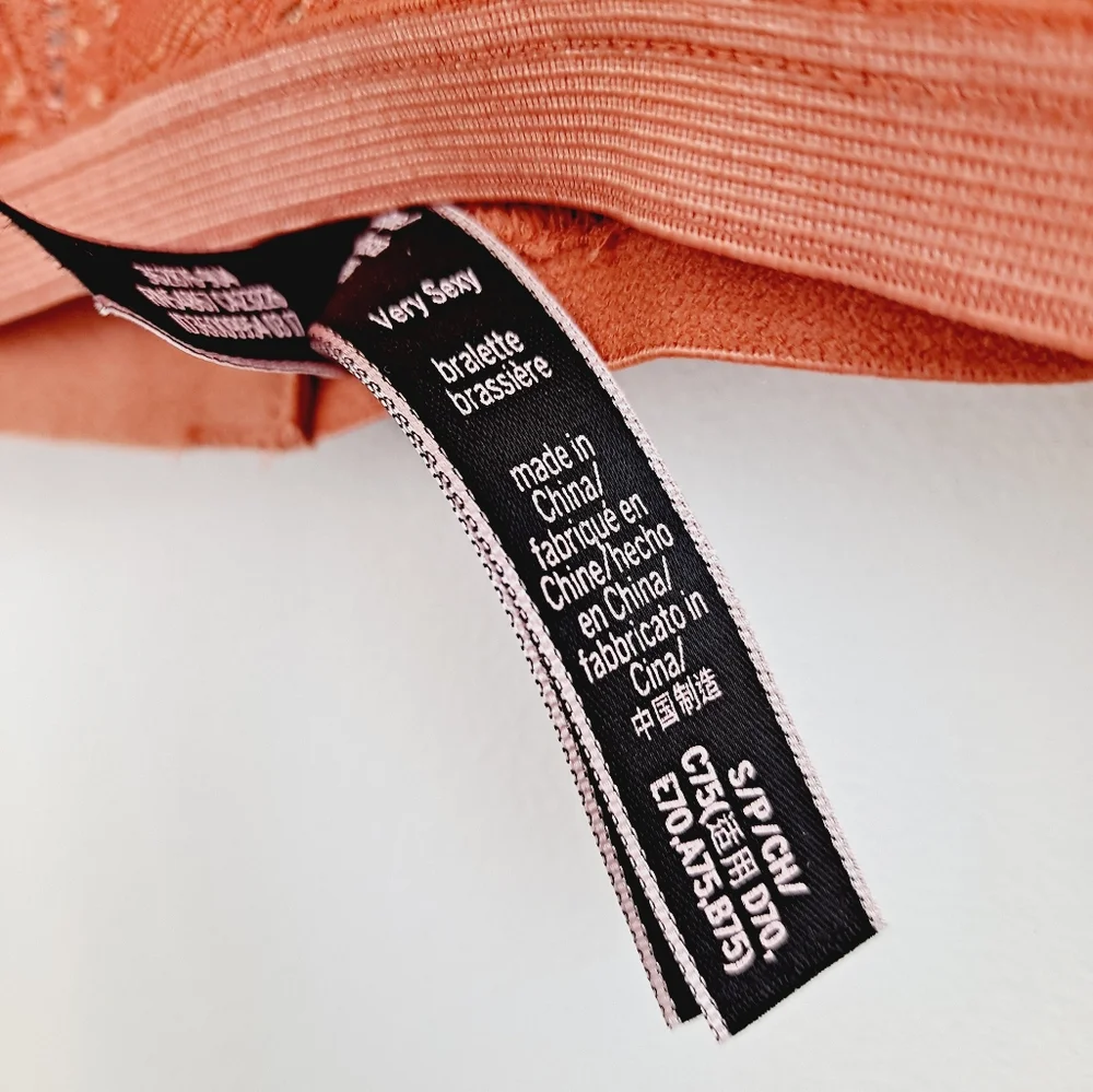 Victoria's Secret Very Sexy Lace Bralette - Small